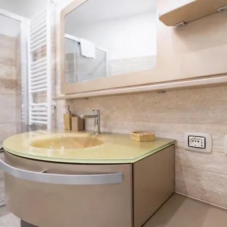 Passeggiata Di Ripetta Tevere View Spacious 2 Bedroom For 7 Pax